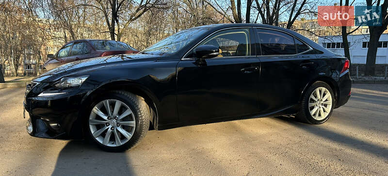 Седан Lexus IS 2015 в Харкові