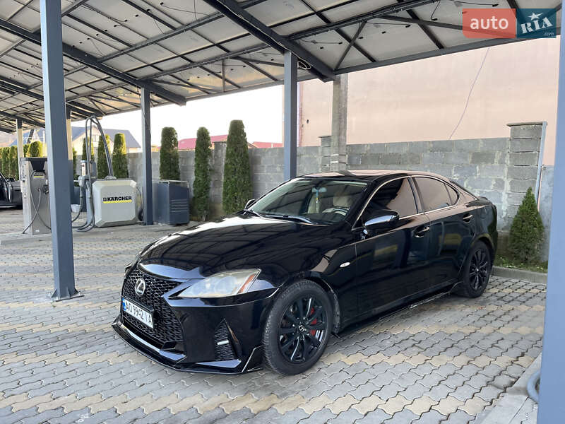 Седан Lexus IS 2007 в Иршаве