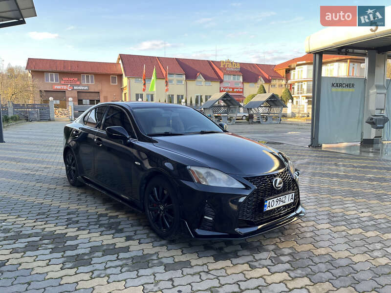 Седан Lexus IS 2007 в Иршаве