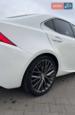 Седан Lexus IS 2014 в Измаиле