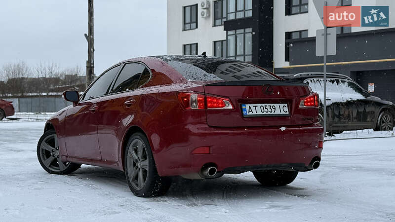 Седан Lexus IS 2013 в Івано-Франківську