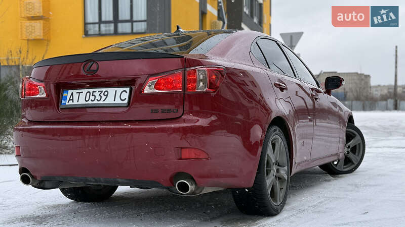 Седан Lexus IS 2013 в Івано-Франківську