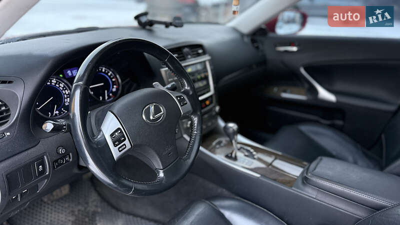 Седан Lexus IS 2013 в Івано-Франківську