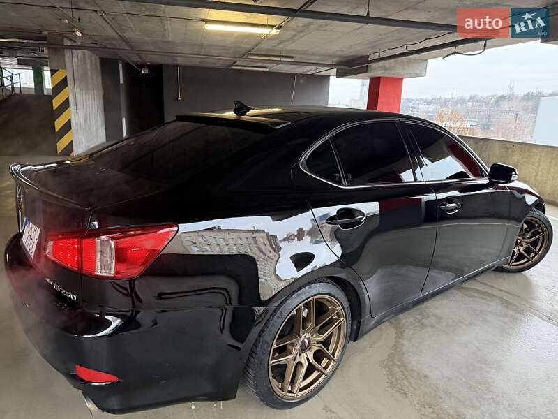 Седан Lexus IS 2011 в Києві фото 43 Седан Lexus IS 2011 в Києві