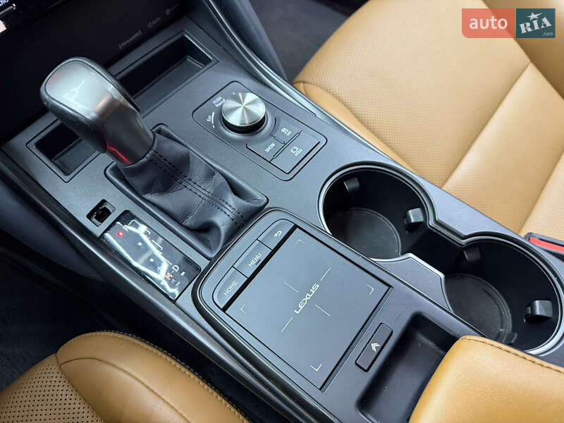 Седан Lexus IS 2021 в Киеве