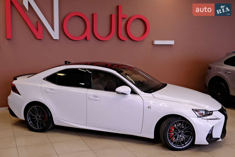 Седан Lexus IS 2018 в Одессе