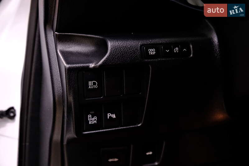 Седан Lexus IS 2018 в Одессе