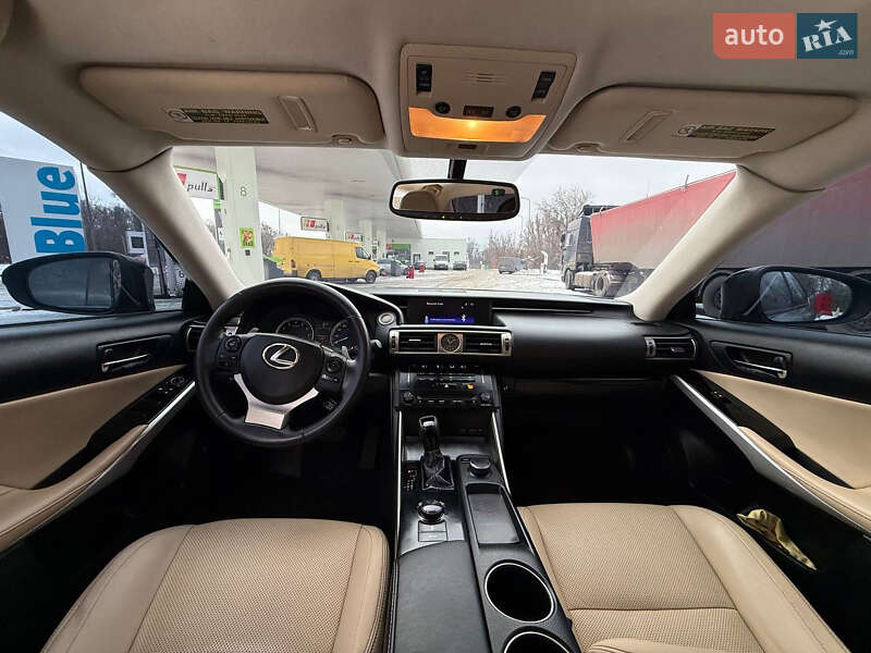 Седан Lexus IS 2013 в Днепре