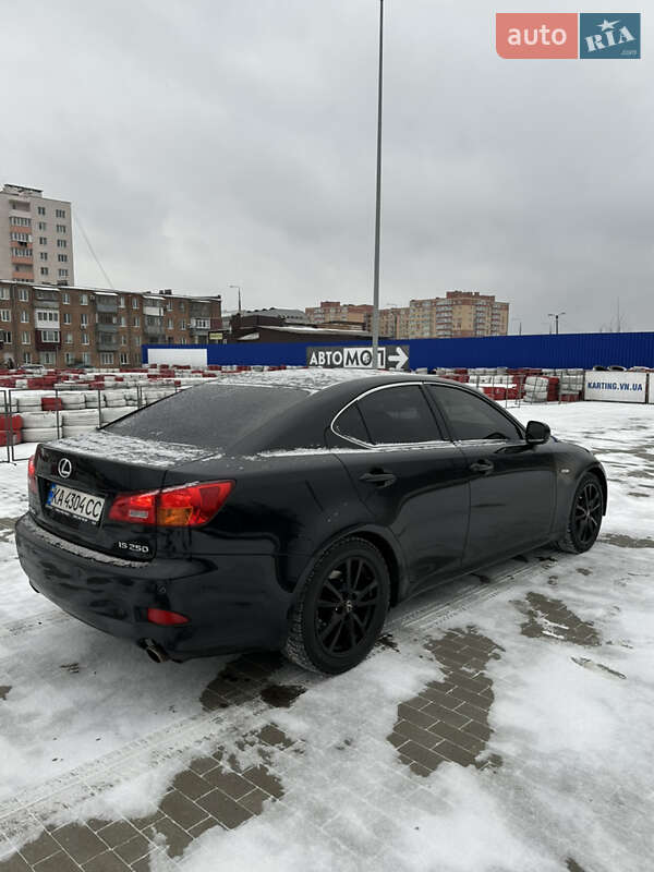 Седан Lexus IS 2006 в Виннице