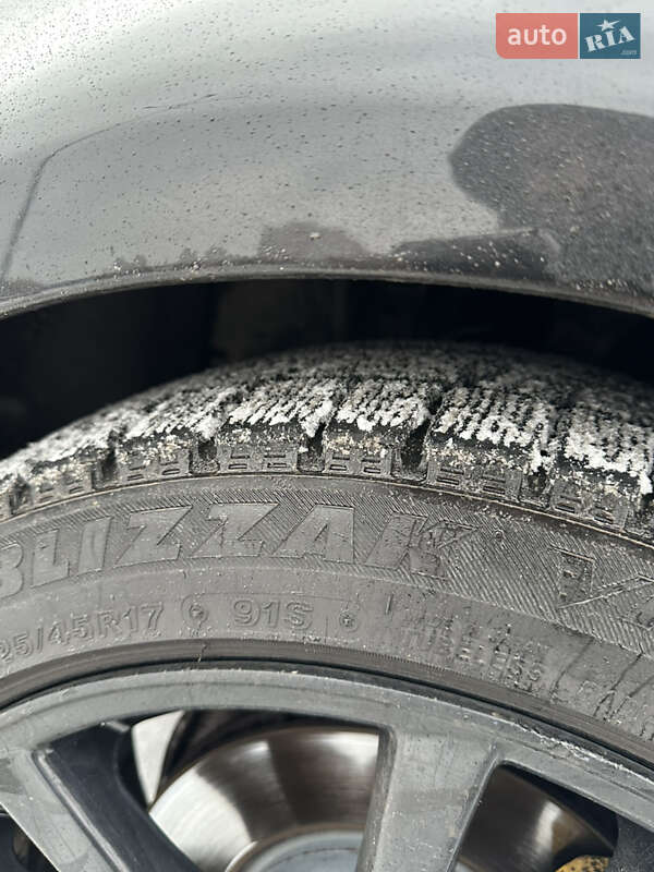 Седан Lexus IS 2006 в Виннице