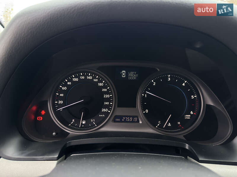 Седан Lexus IS 2007 в Киеве