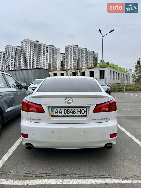 Седан Lexus IS 2008 в Киеве