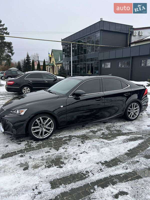 Седан Lexus IS 2018 в Одессе