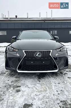 Седан Lexus IS 2018 в Одесі