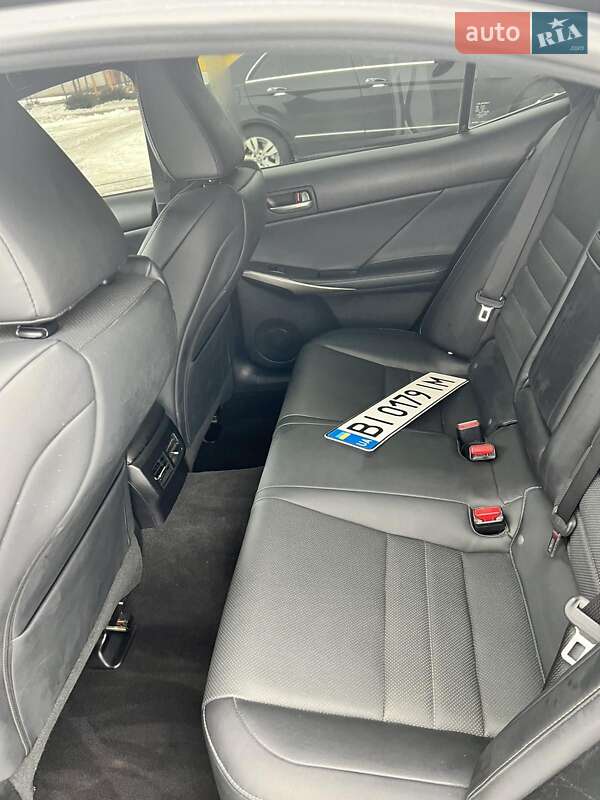 Седан Lexus IS 2018 в Одессе