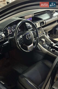 Седан Lexus IS 2013 в Никополе