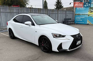 Седан Lexus IS 2016 в Киеве