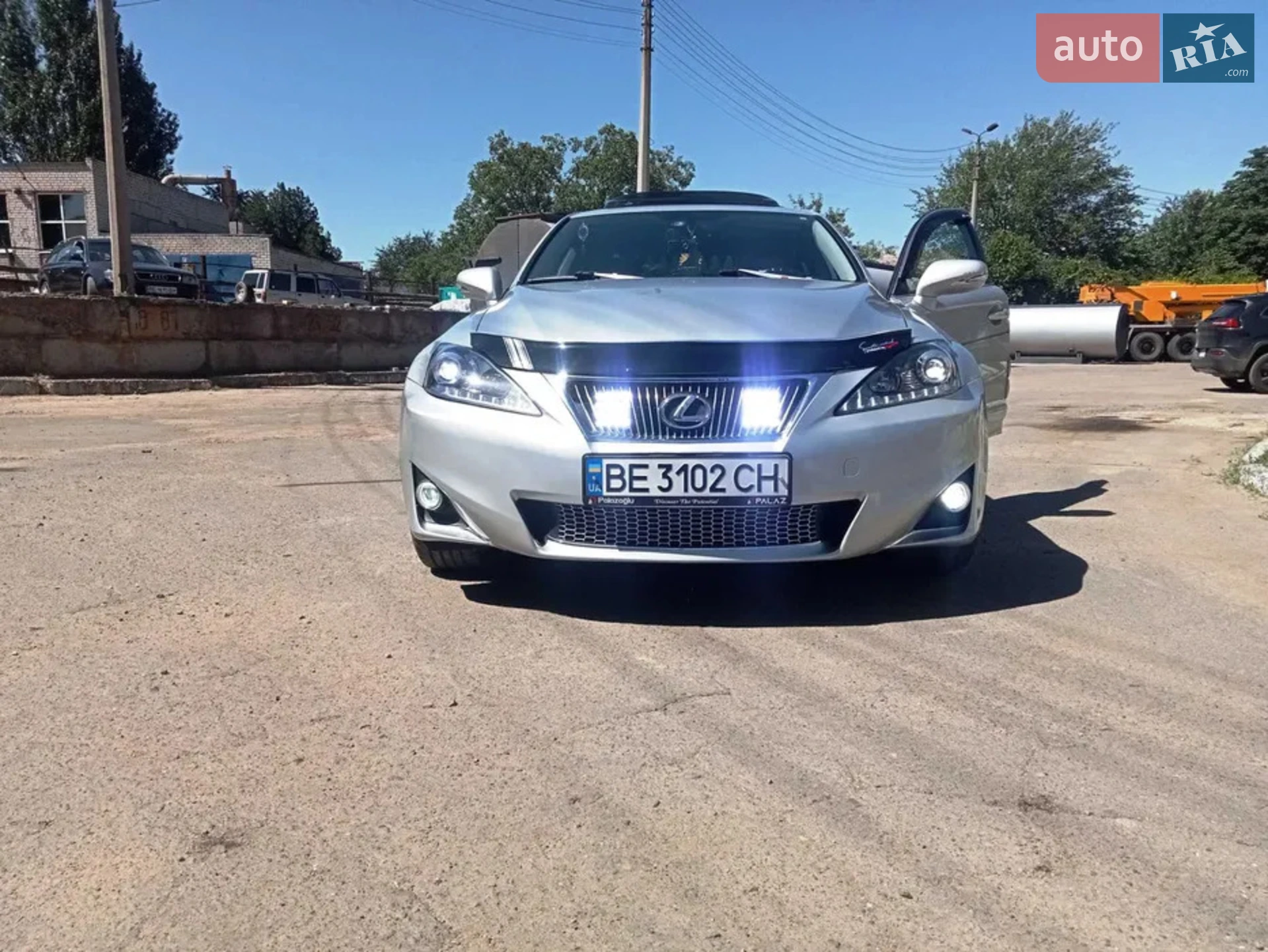 2011 Lexus IS - мініатюра 9