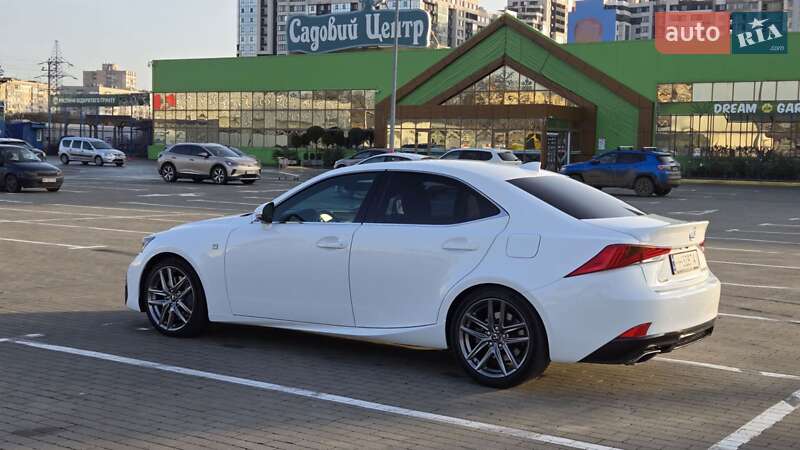 Седан Lexus IS 2016 в Одессе