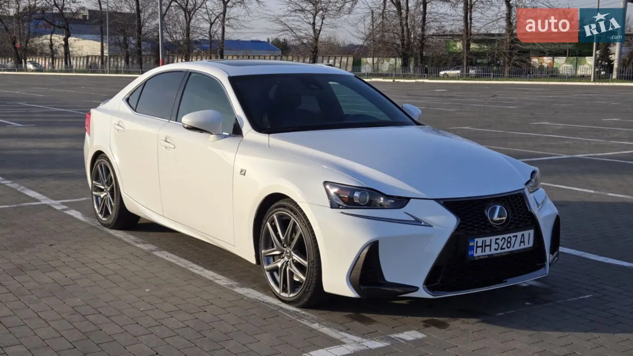 2016 Lexus IS - мініатюра 18