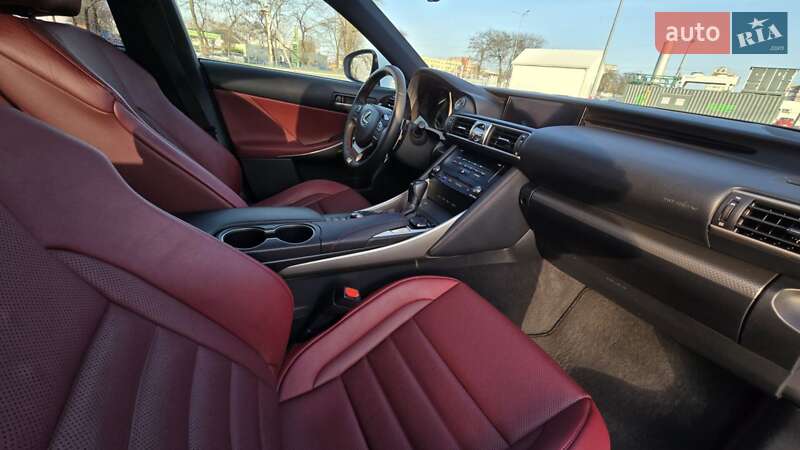 Седан Lexus IS 2016 в Одессе