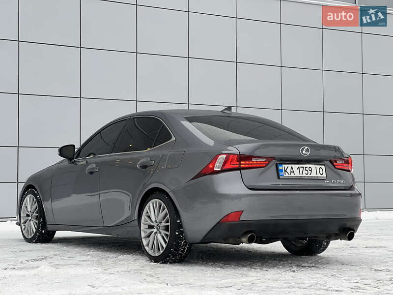 Седан Lexus IS 2013 в Киеве фото 4 Седан Lexus IS 2013 в Киеве