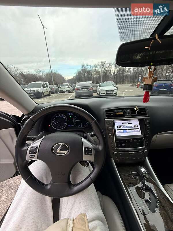 Седан Lexus IS 2012 в Днепре
