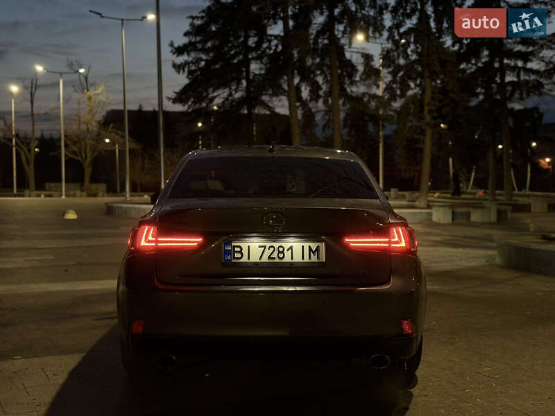 Седан Lexus IS 2014 в Краматорске фото 8 Седан Lexus IS 2014 в Краматорске