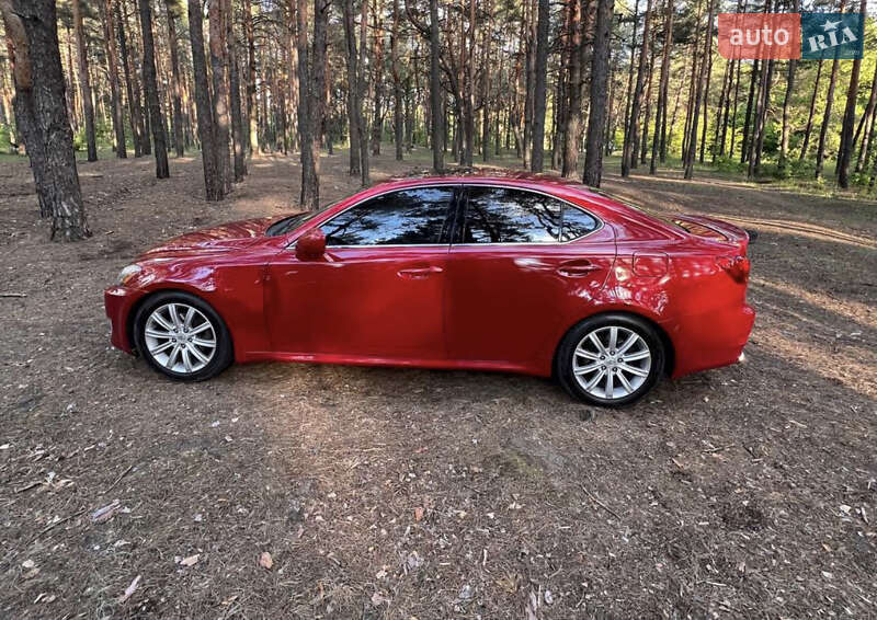 Седан Lexus IS 2006 в Киеве