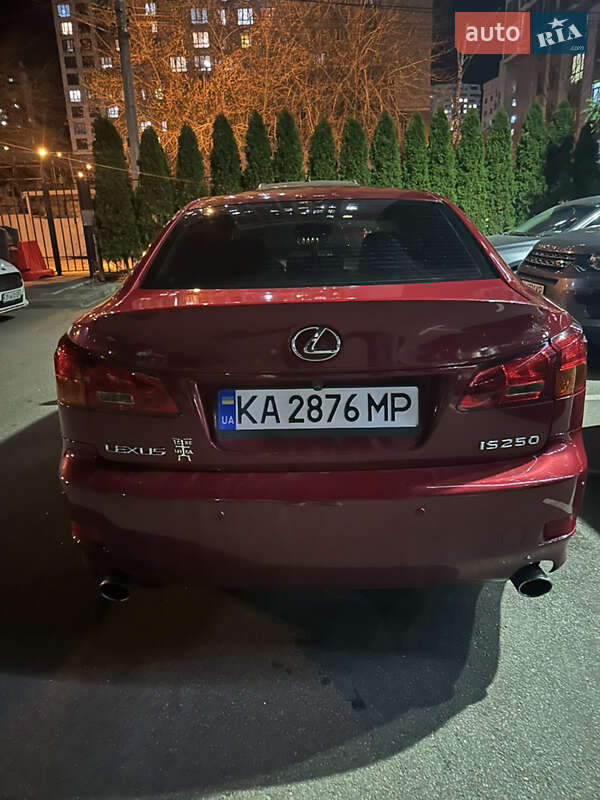Седан Lexus IS 2006 в Киеве