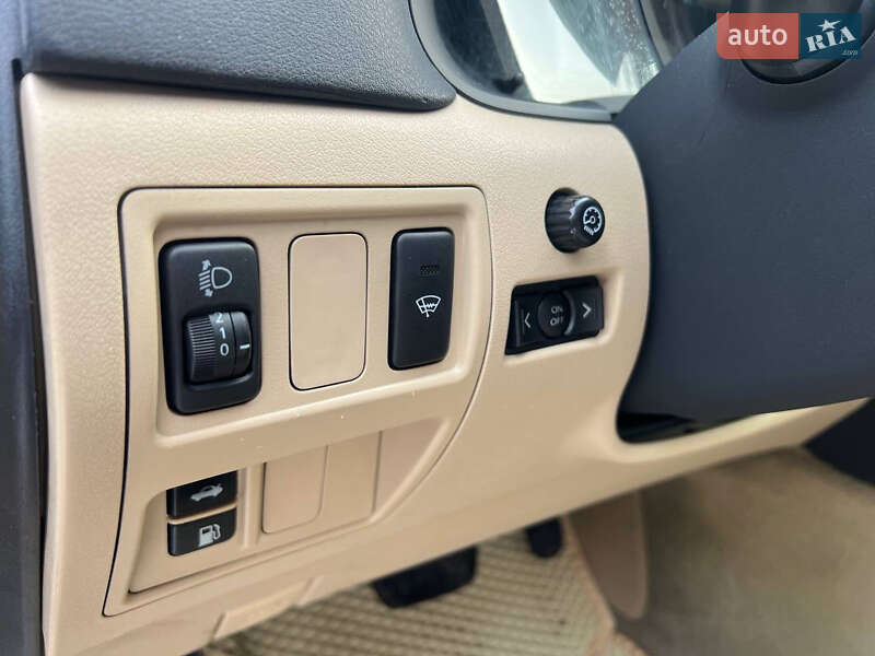 Седан Lexus IS 2006 в Полтаве