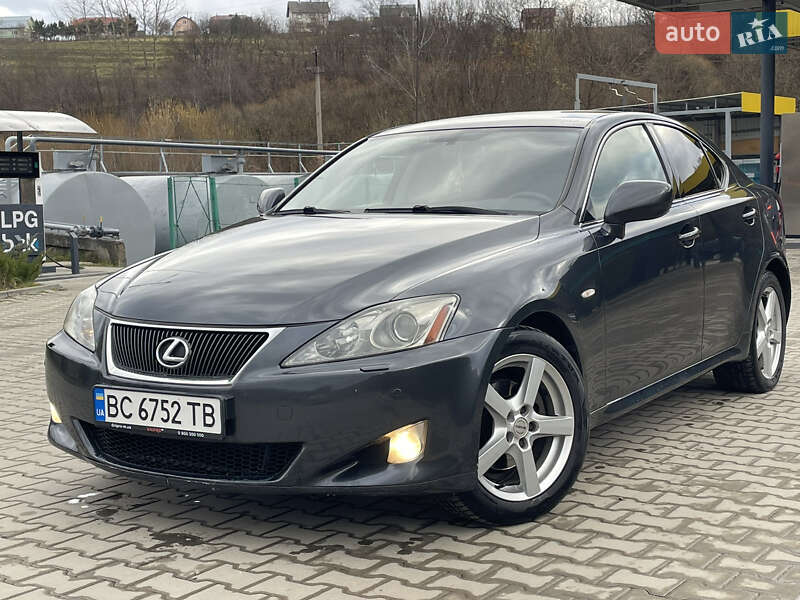 Седан Lexus IS 2007 в Турке