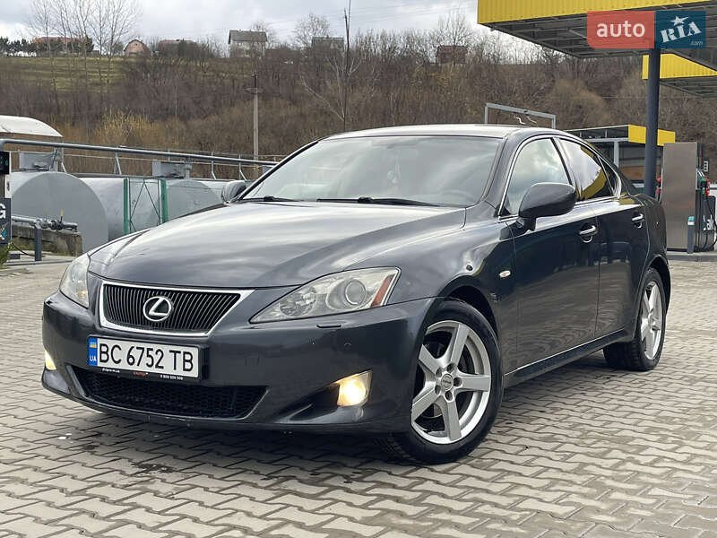Седан Lexus IS 2007 в Турке