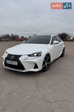Седан Lexus IS 2016 в Киеве