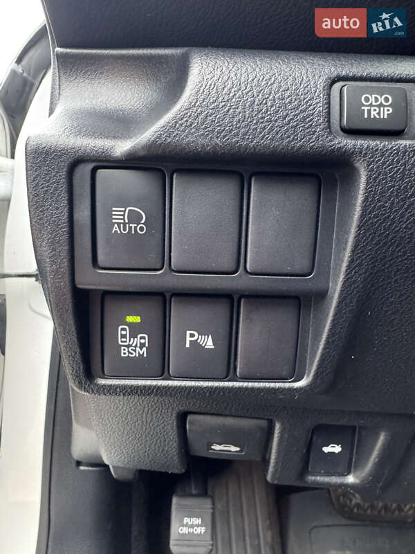 Седан Lexus IS 2016 в Киеве