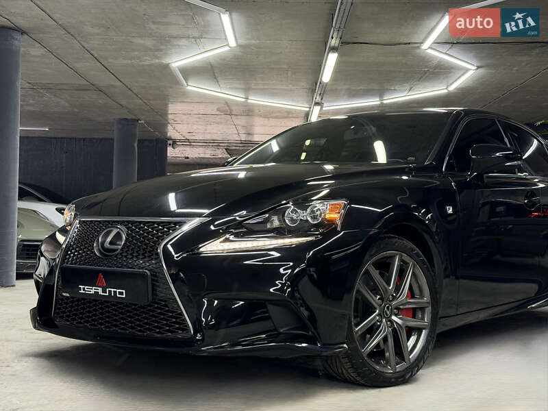 Седан Lexus IS 2015 в Одесі