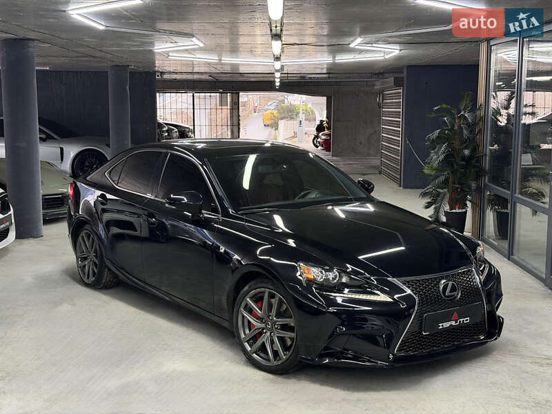Lexus IS 2015