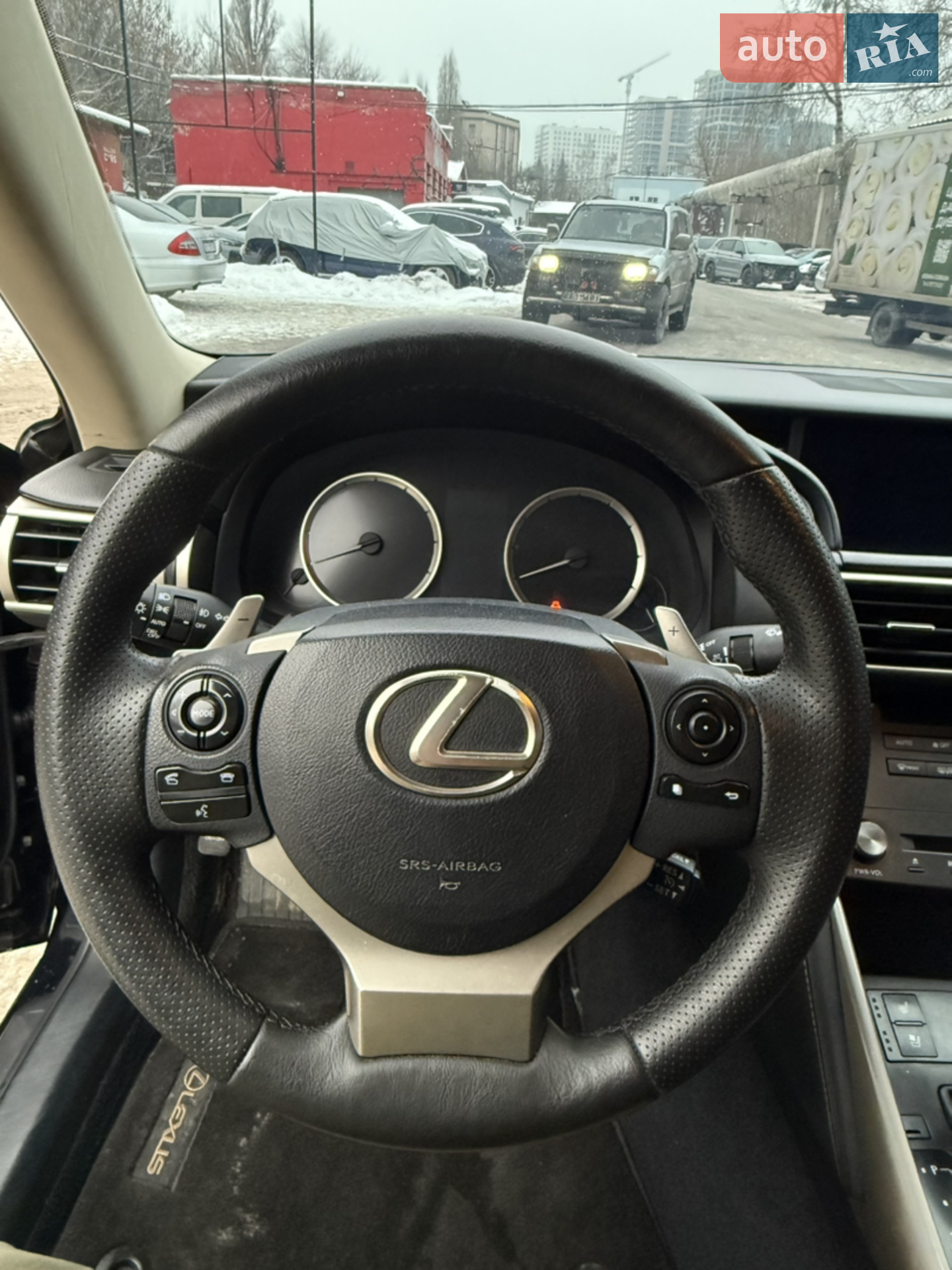2015 Lexus IS - мініатюра 13