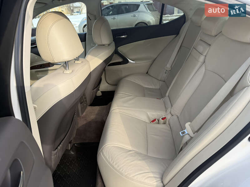 Седан Lexus IS 2010 в Харкові фото 9 Седан Lexus IS 2010 в Харкові