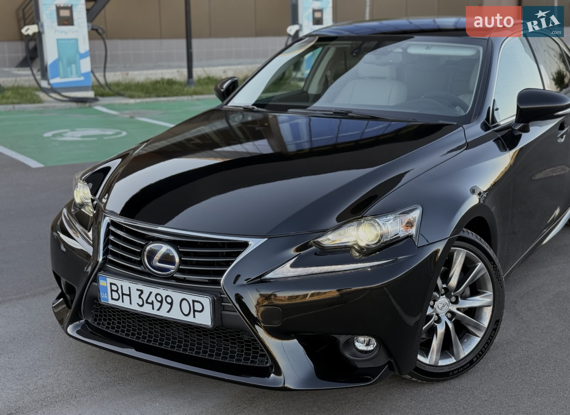 2016 Lexus IS - мініатюра 3
