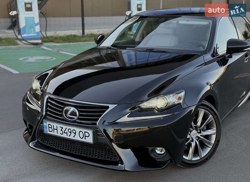 Седан Lexus IS 2016 в Одессе