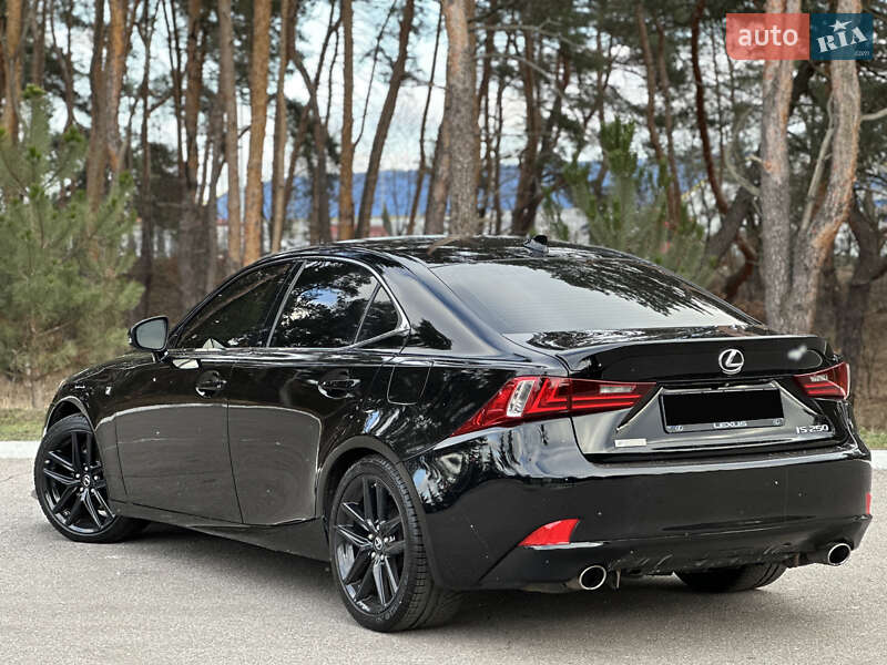 Седан Lexus IS 2014 в Киеве