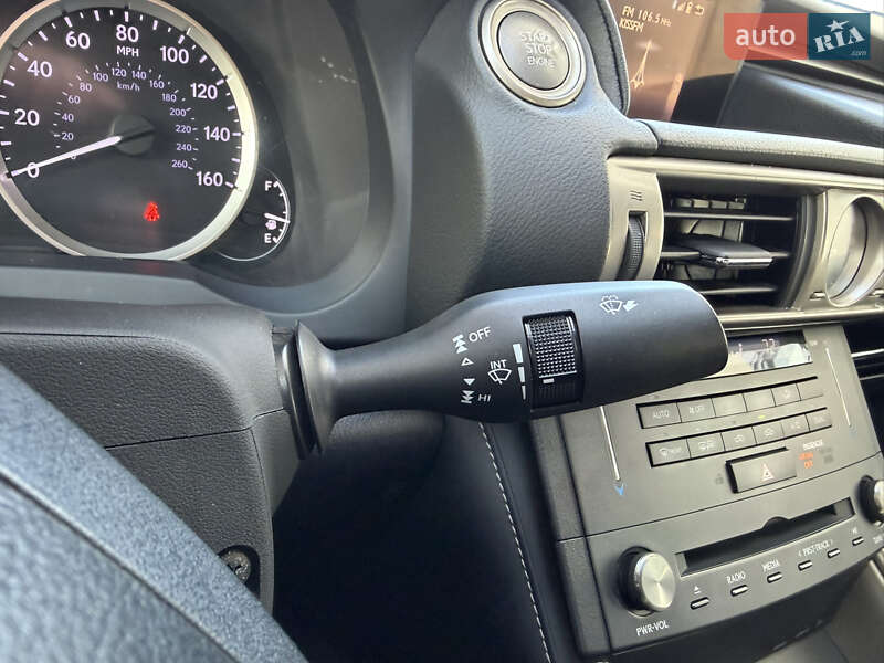 Седан Lexus IS 2015 в Киеве фото 37 Седан Lexus IS 2015 в Киеве