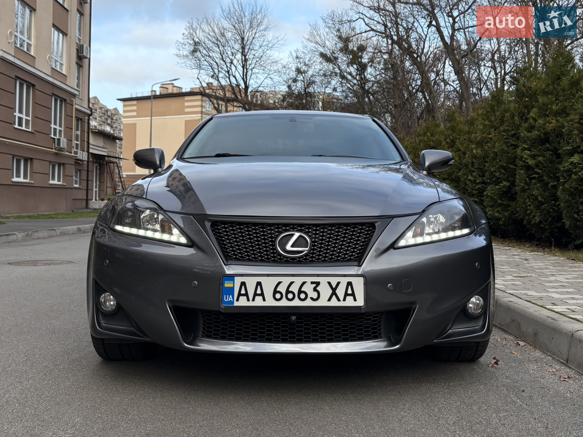 2012 Lexus IS - мініатюра 2