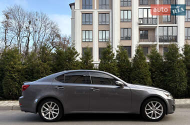 Седан Lexus IS 2012 в Львове