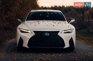 Седан Lexus IS 2023 в Кременчуге