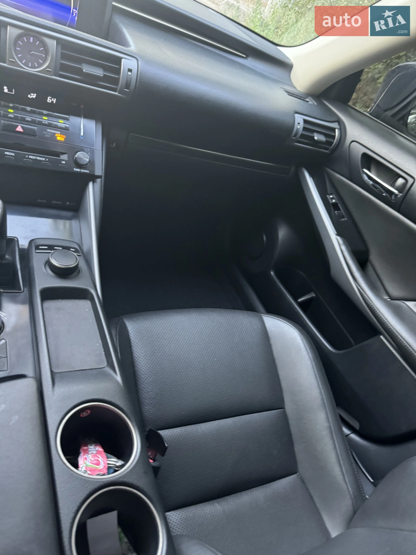 2014 Lexus IS - мініатюра 18