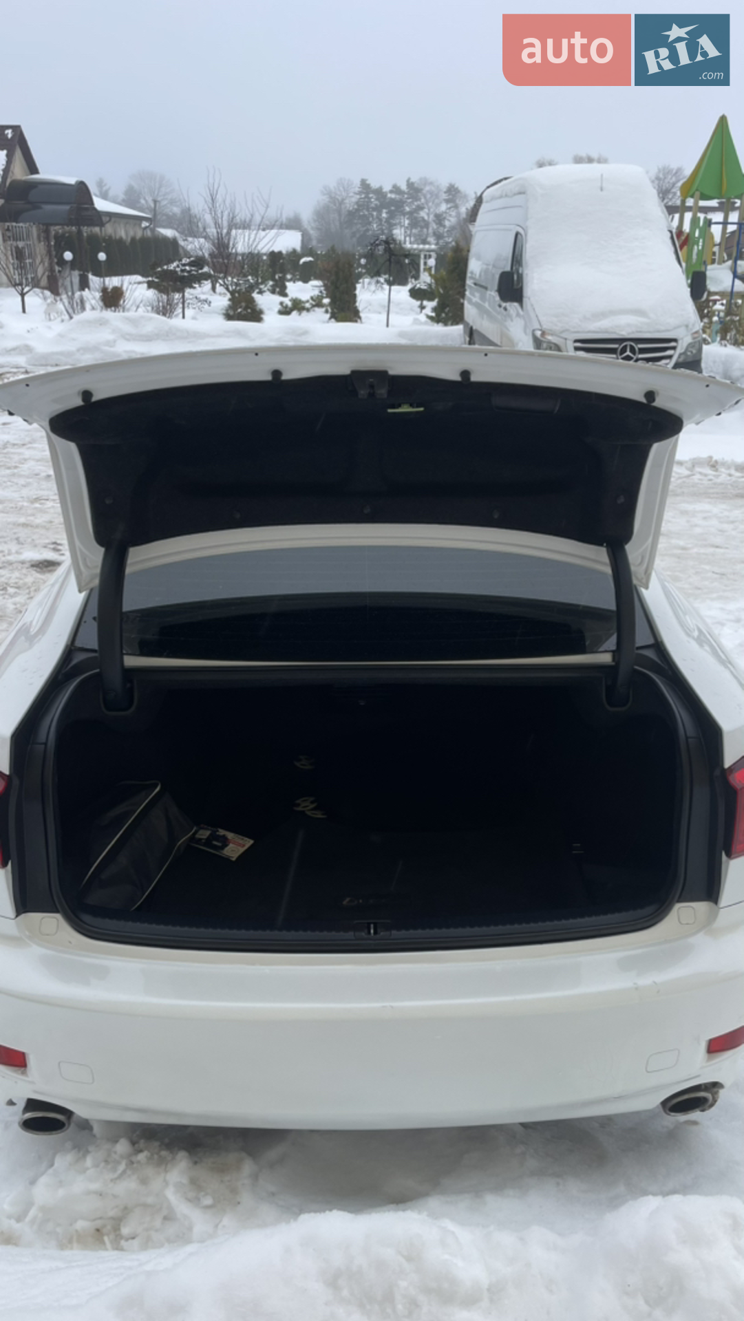 2010 Lexus IS - мініатюра 13