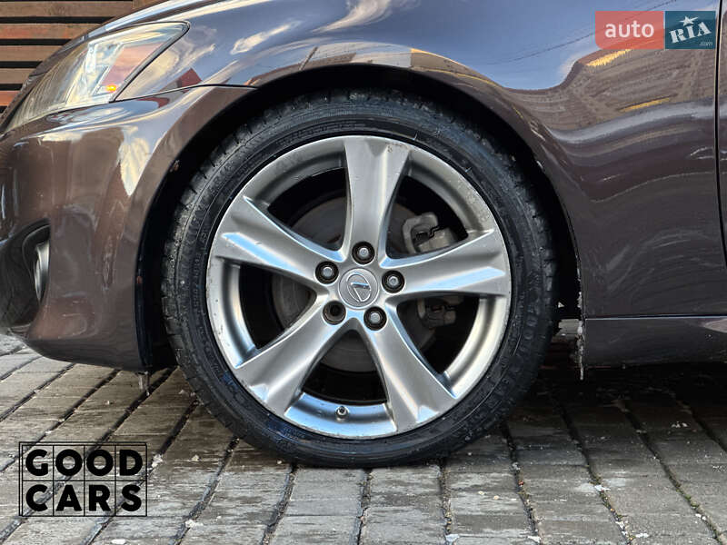 Седан Lexus IS 2012 в Одессе