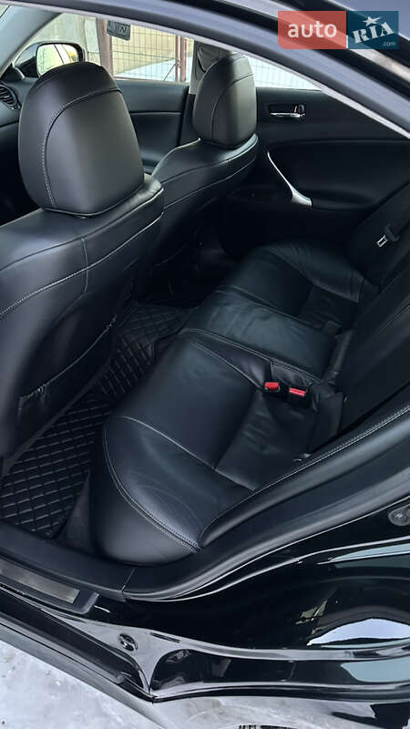 Седан Lexus IS 2010 в Львове фото 13 Седан Lexus IS 2010 в Львове